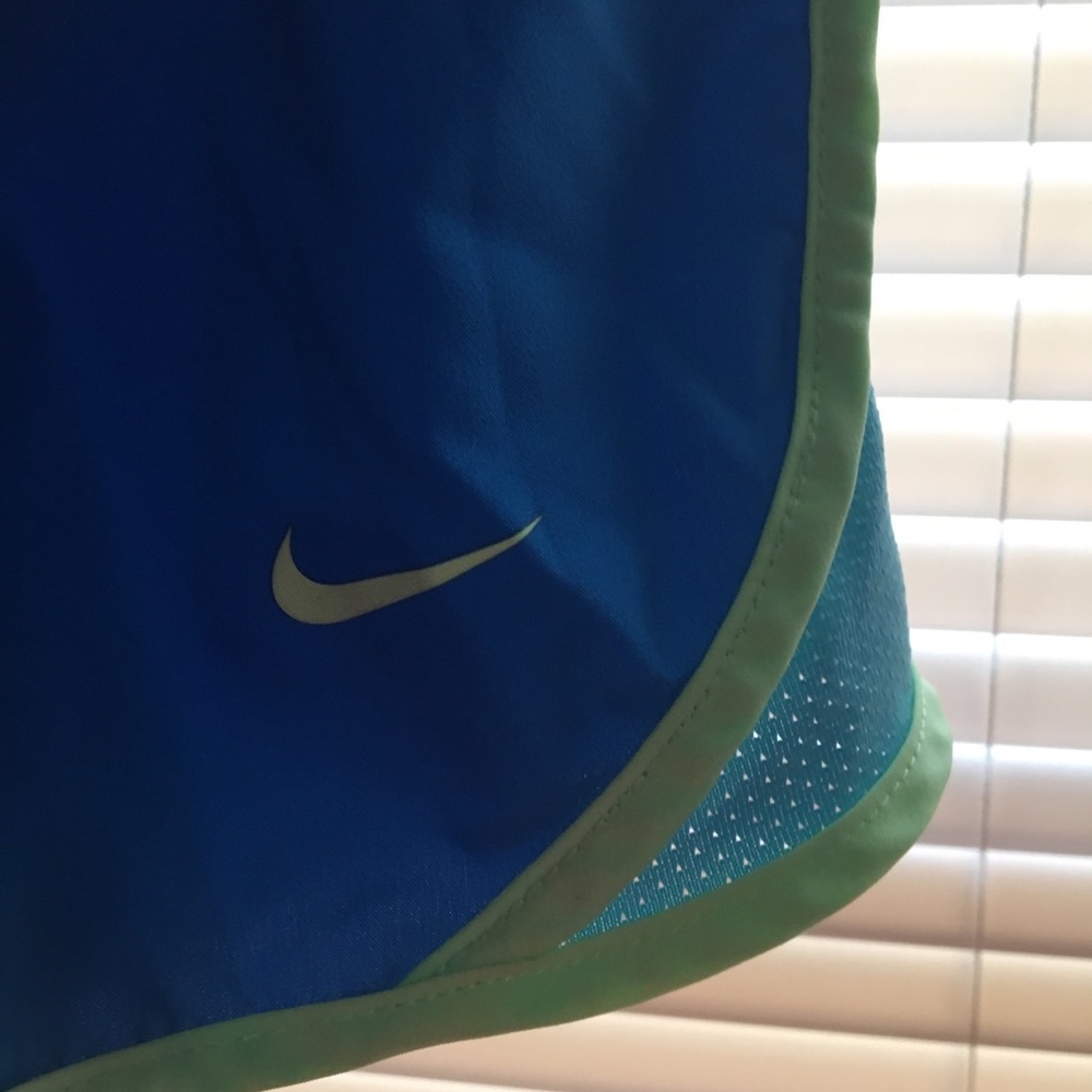 Dri-fit Nike Shorts - Picture 4 of 4